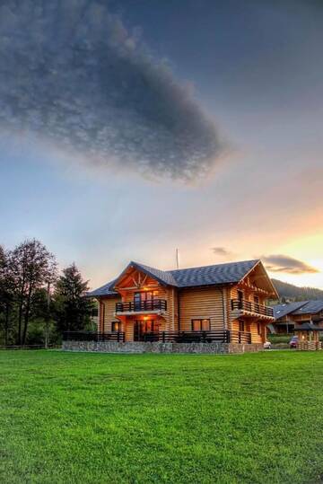Фотографии Фермерские дома Casa Pădurarului г. Prisaca Dornei (Румыния) №1 Фото Фермерские дома Casa Pădurarului г. Prisaca Dornei 1